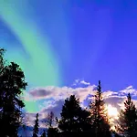 Igloo 1 In Northern Lights By Dg Lomailu *