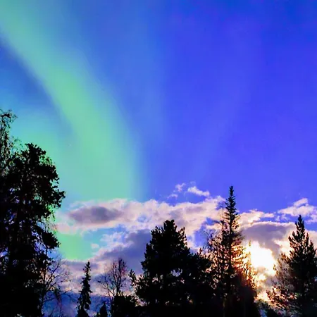 Igloo 1 In Northern Lights By Dg Lomailu *